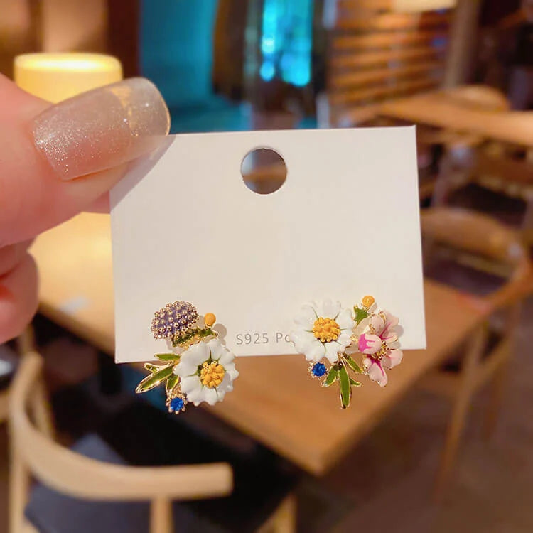 Daisy flower earrings