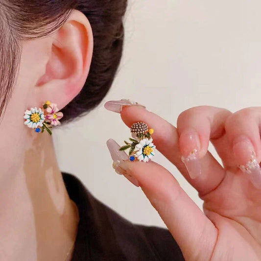 Daisy flower earrings